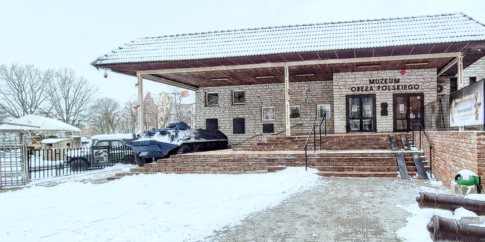 Wejście do muzeum od ul. Gierczak